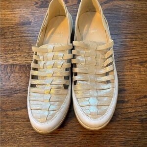 Stuart Weitzman Women's gold Leather Strappy Shoes small wedge 6.5